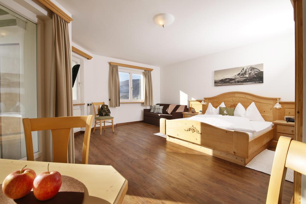 Hubertusstube Hotel Lajen
